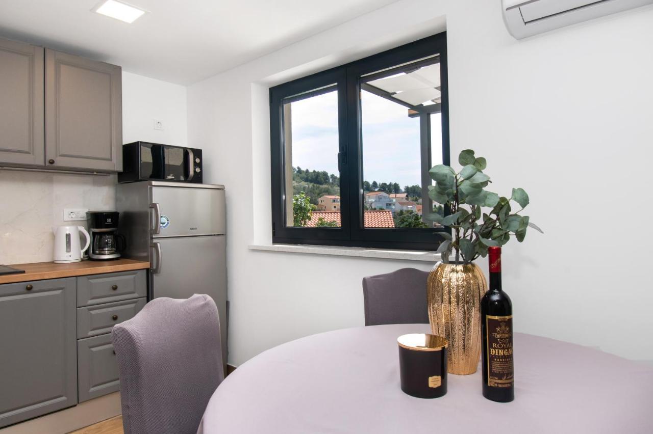 Apartmani Monika Zaboric Bagian luar foto