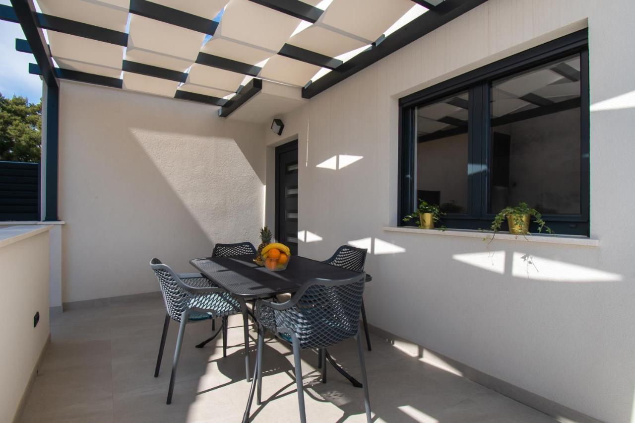 Apartmani Monika Zaboric Bagian luar foto